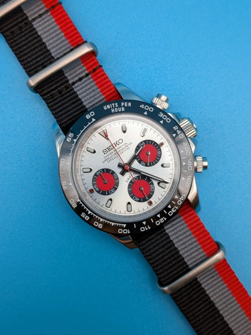 Seiko MOD | Audi Motorsport Inspired | VK63 quartz movement - Picture 4 of 12